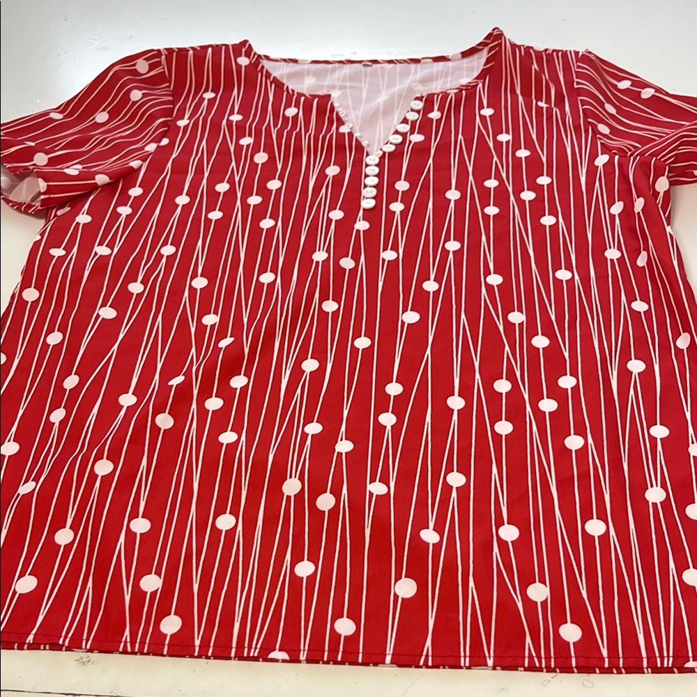 Amazon Large Short Sleeve Red White Patterned Half Button Up Blouse